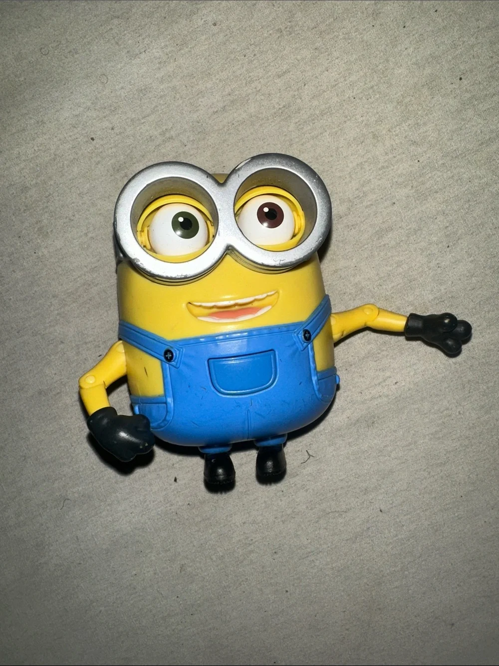 Vintage Collectible Minion Figure Toy - Yellow and Blue Kids Character